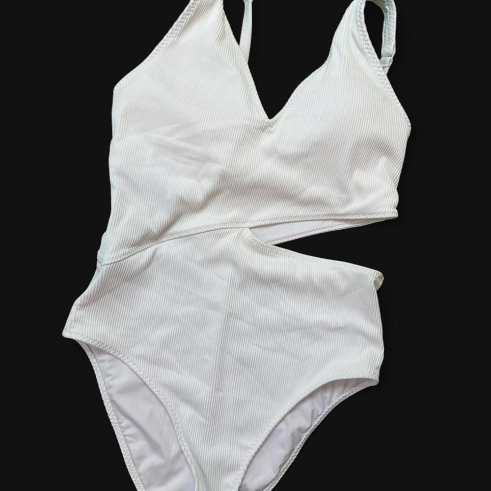 Fabletics White Ribbed Cutout One Piece Swimsuit V-Neck Adjustable Straps